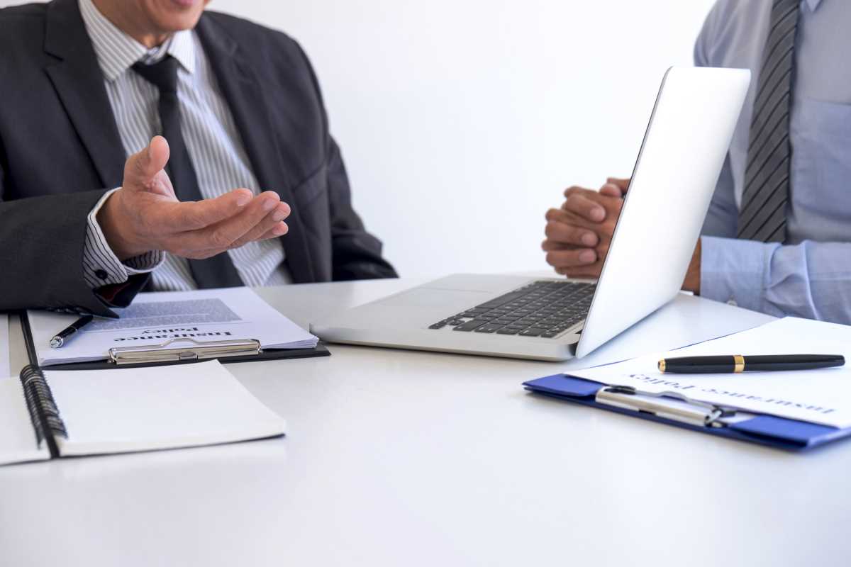 Certifications Finance Professionals Need to Reach Senior Leadership