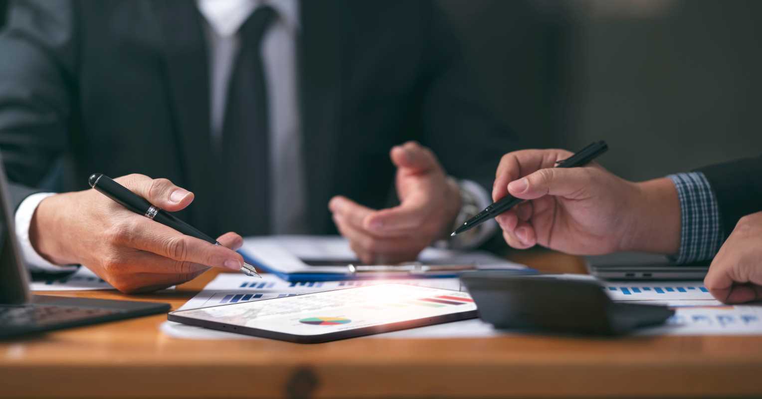 Skills Investment Bankers Need to Get Shortlisted for Director Roles 